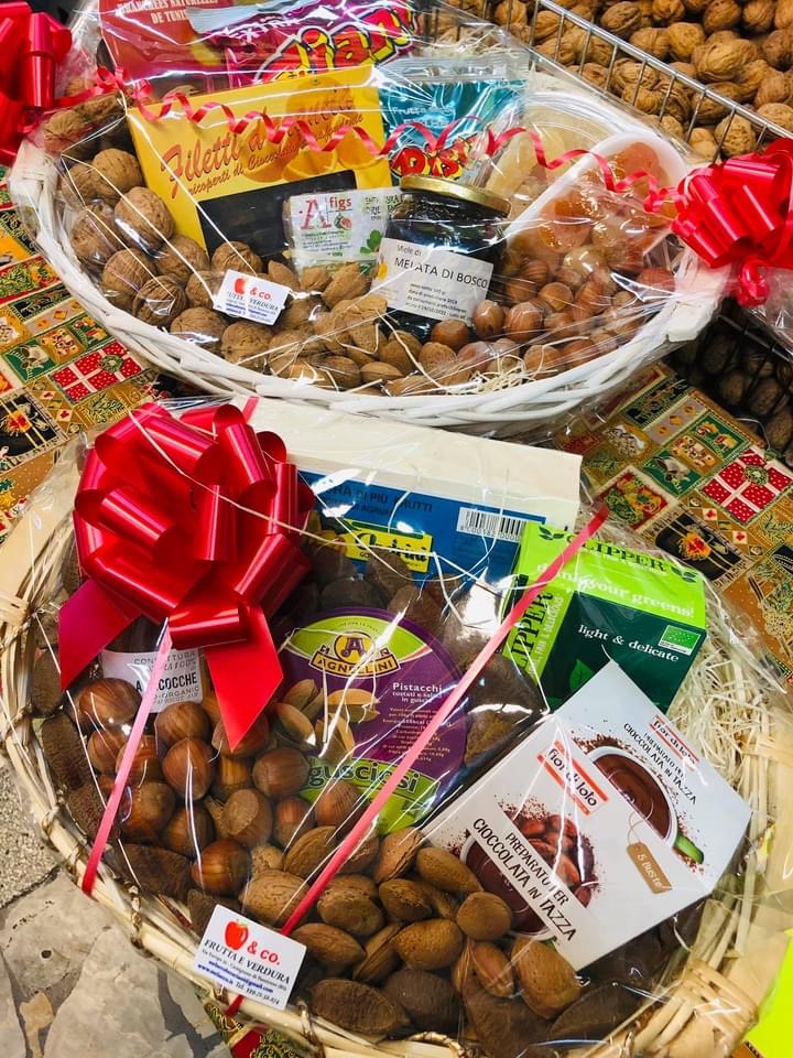 Cesti Regalo Cesti Di Frutta Natalizi